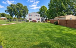 12 ROGERS Circle, NEWARK, DE 19702