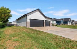 733 N Dean Lane, Republic, MO 65738
