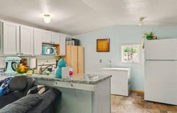 307 Pulaski, Mahomet, IL 61853