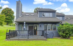 5 Valleywood Lane, GALENA, IL 61036