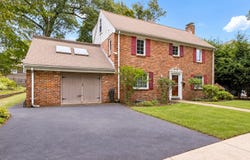 17 Woodhaven Rd, Newton, MA 02468
