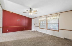 24 Erobi Ln, IowaCity, IA 52240