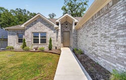 5009 Springwood Circle, Bryant, AR 72022