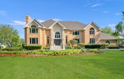 5 S Meadow Court, South Barrington, IL 60010