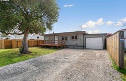 165 N 15TH St, Lakeside, OR 97449