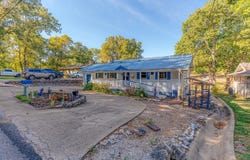 246 E Lakeshore Dr, Cherokee Village, AR 72529