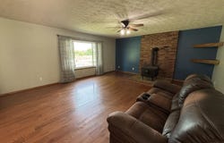 17722 Lawrence 1200, Aurora, MO 65605