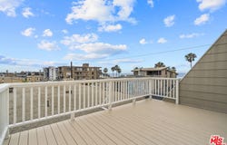 10 19th Ave, Venice, CA 90291