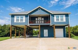 336 Bayside Drive, Seadrift, TX 77983