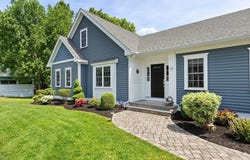 27 Samoset Rd, Woburn, MA 01801