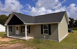 305 Arnold Rd, Douglas, GA 31535