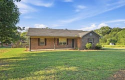 2 Tumblewood Dr, Conway, AR 72032