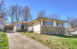 415 & 417 Spring Street, Neosho, MO 64850