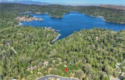 149 Mill Pond Road, Lake Arrowhead, CA 92352