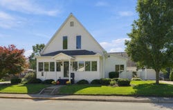 532 E Central, Bluffton, IN 46714-2613