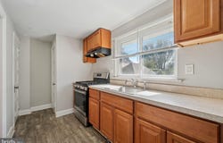 7920 W CHESTER Pike, UPPER DARBY, PA 19082