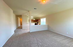 218 Jennifer Ln, Bastrop, TX 78602
