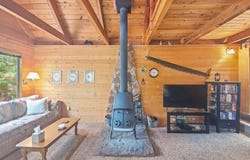 2255 E Foxtree Rd, Duck Creek, UT 84762