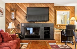 18575 SW Century Drive, Bend, OR 97702