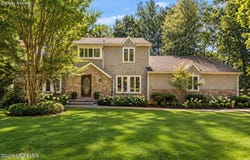 4 Clark Way, Holmdel, NJ 07733