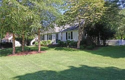 5 North Drive, Middletown, RI 02842