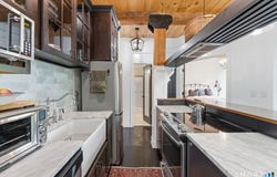 222 Williams Street E, Glastonbury, CT 06033