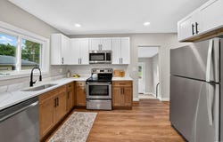 740 E 6th Street, Mishawaka, IN 46544
