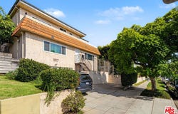 1917 11th St, Santa Monica, CA 90404