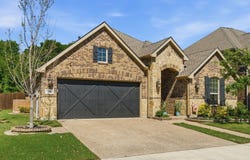815 Dove Trail, Euless, TX 76039