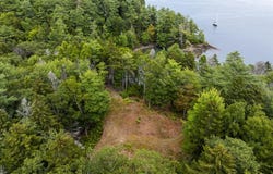 18 Birches Drive, Boothbay, ME 04537