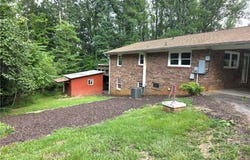146 King Park Circle, Mount Airy, NC 27030