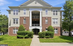 22668 BLUE ELDER Terrace, BRAMBLETON, VA 20148