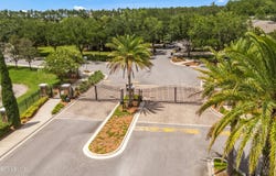 13358 OCEAN MIST Drive, Jacksonville, FL 32258