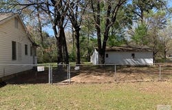 207 Marshall, Hooks, TX 75561