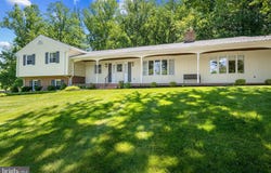 6 STONEHURST Road, PHOENIX, MD 21131