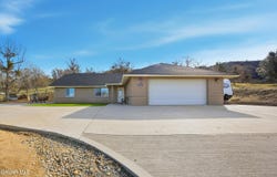 17820 Bold Venture Drive, Tehachapi, CA 93561