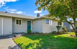 1568 N 3rd Av, Stayton, OR 97383