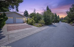 506 ROBIN Ln, Florence, OR 97439