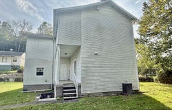 100 Madison Street, Fairview, WV 26570