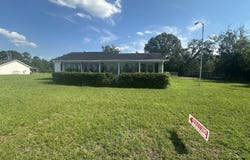 2546 Seminole Trail, Waycross, GA 31501