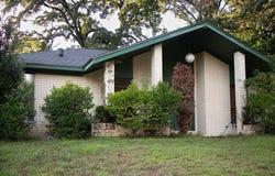 205 Crestwood Street, Nacogdoches, TX 75961