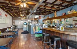 113 N Cloverdale Boulevard, Cloverdale, CA 95425