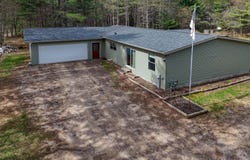 4517 LOGGERS RUN RD, Eagle River, WI 54521
