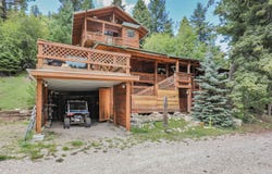 16 Peacock Ln, Cloudcroft, NM 88317-9999