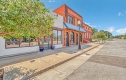 216 W Broadway Avenue, Elk City, OK 73644