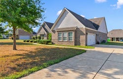 11856 Aspenwood Drive, Moundville, AL 35474