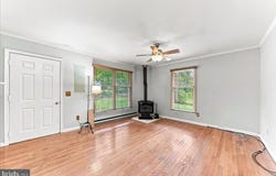 4060 MOUNT Road, ASTON, PA 19014
