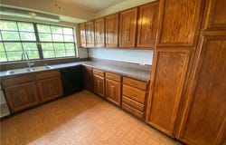 908 Fannin Street, George West, TX 78022