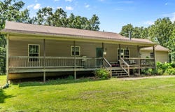 13512 Lawrence 2037, Miller, MO 65707
