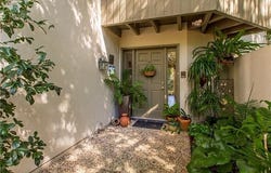 100 TCHEFUNCTE OAKS Drive, Mandeville, LA 70471